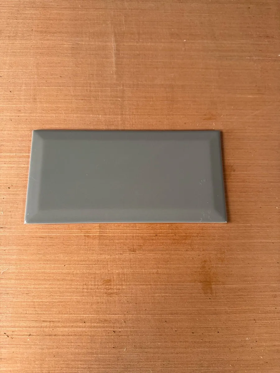 Joblot Grey Gloss kitchen wall tile