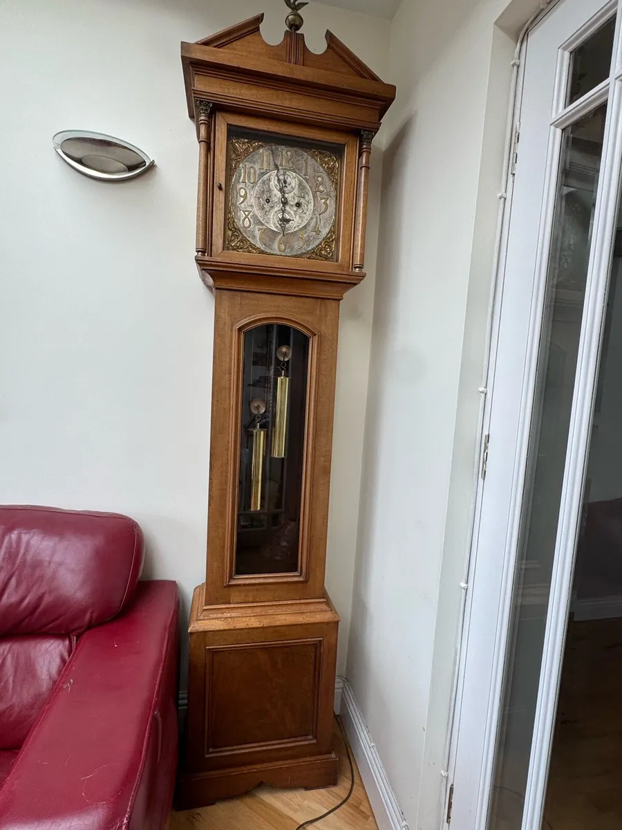 Antique grandfather clock - Image 1