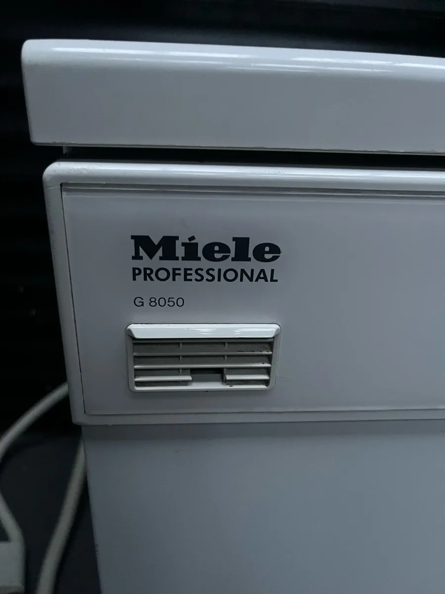 Miele Dishwasher - Image 2