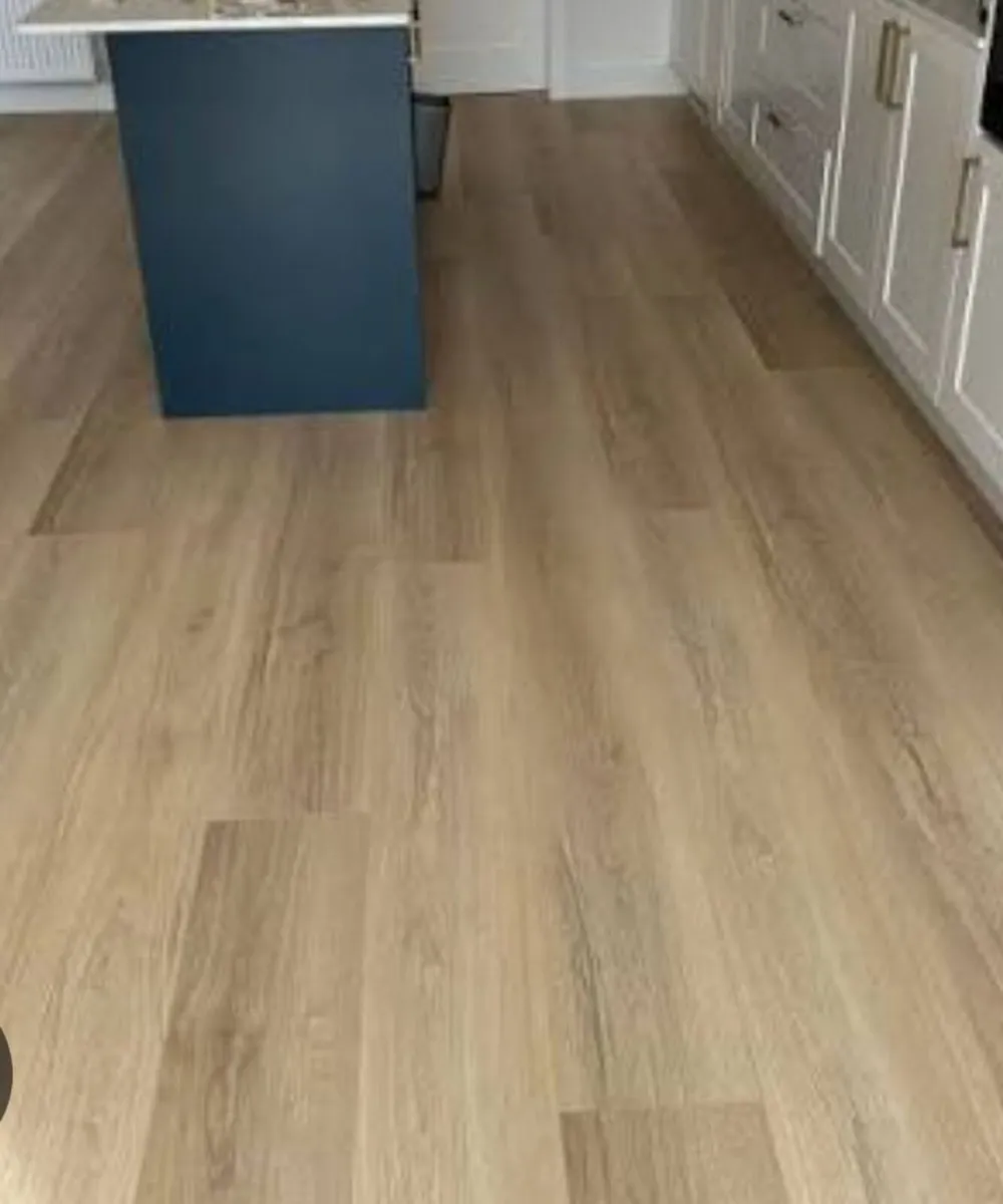 Carpentry flooring  skirting ect - Image 4