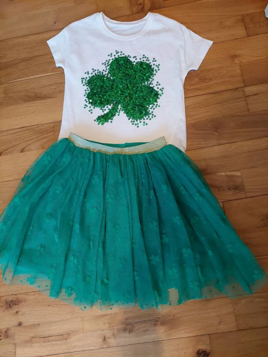 Girl's St. Patricks outfit - Image 1