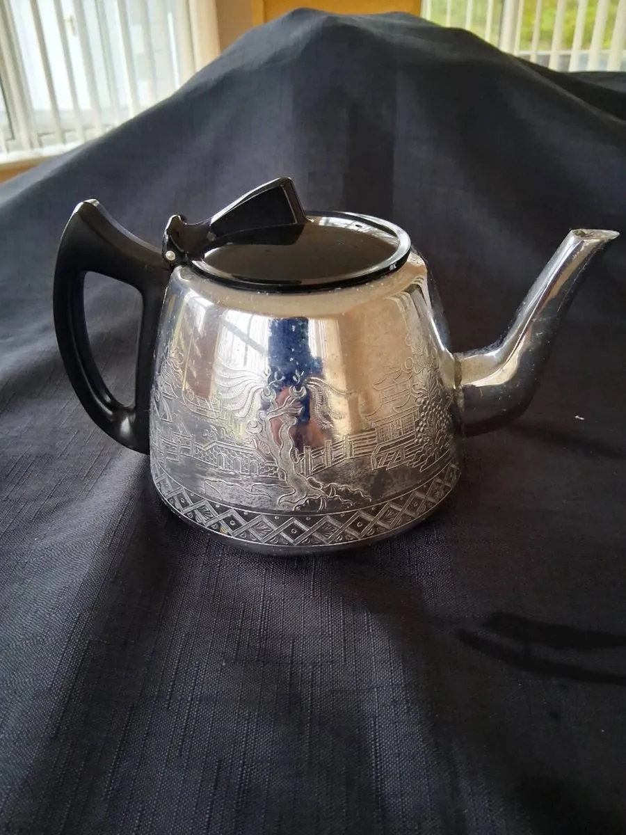 Swan Willow Ware Teapot - Image 1