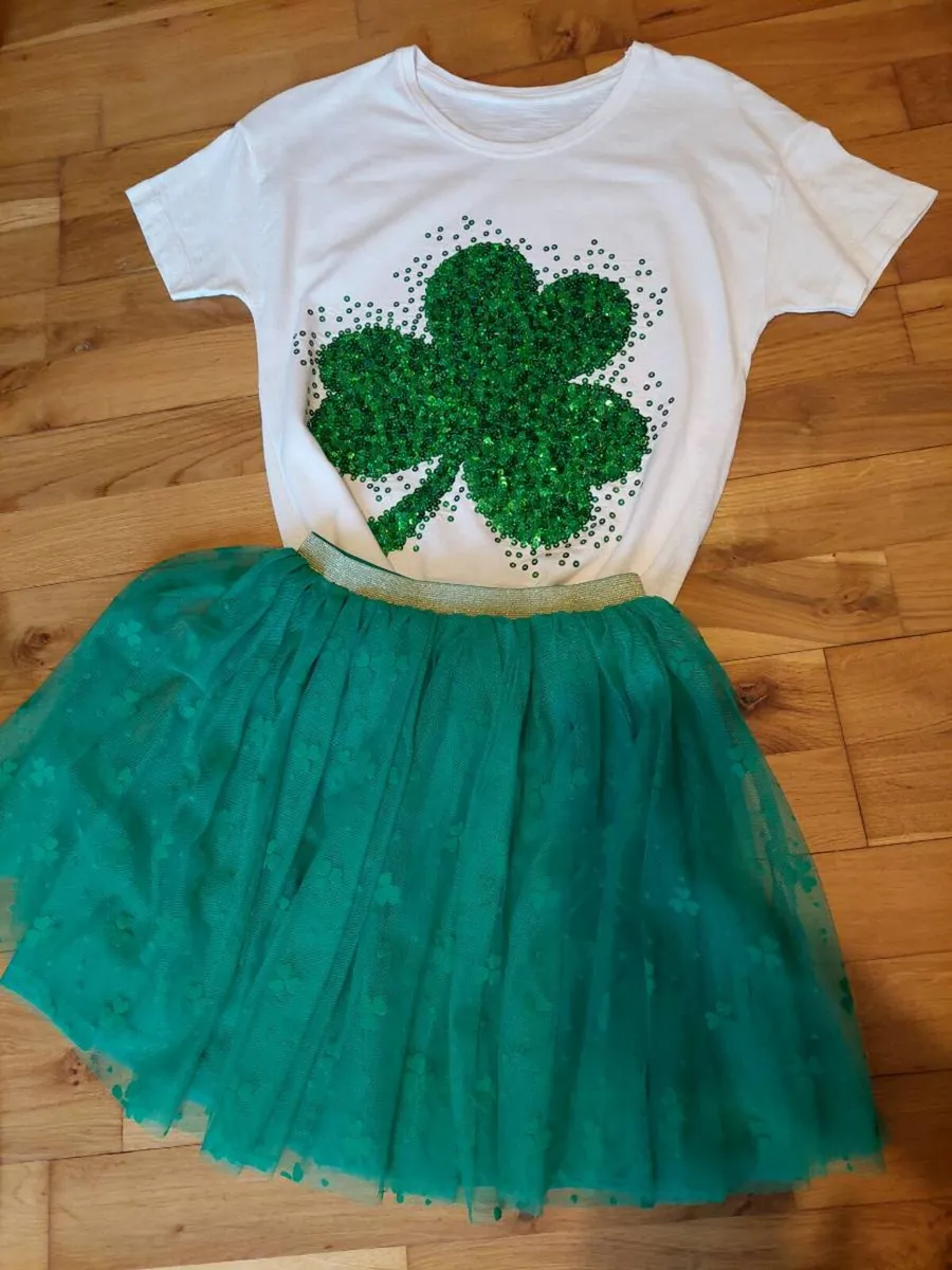 Girl's St. Patricks outfit - Image 1