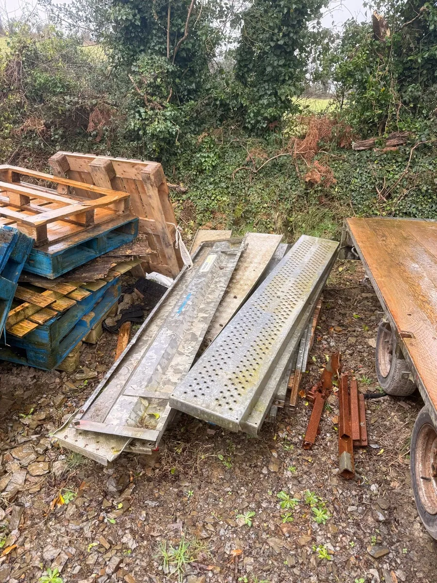 Indespension 14ft flatbed trailer - Image 3