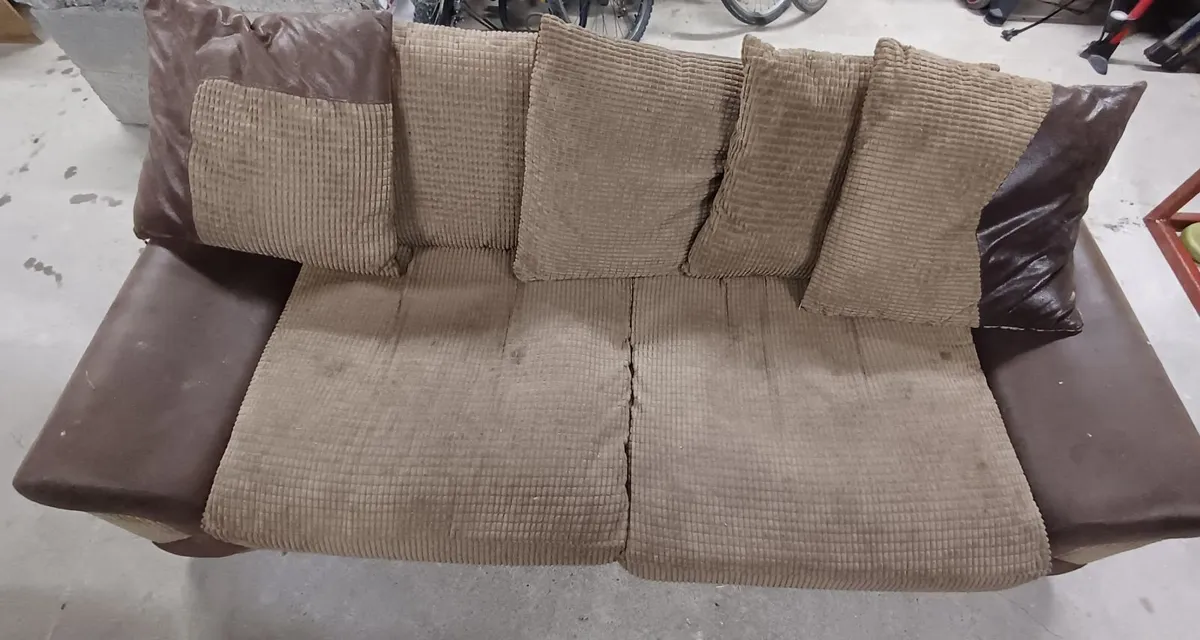 Couch - Image 1
