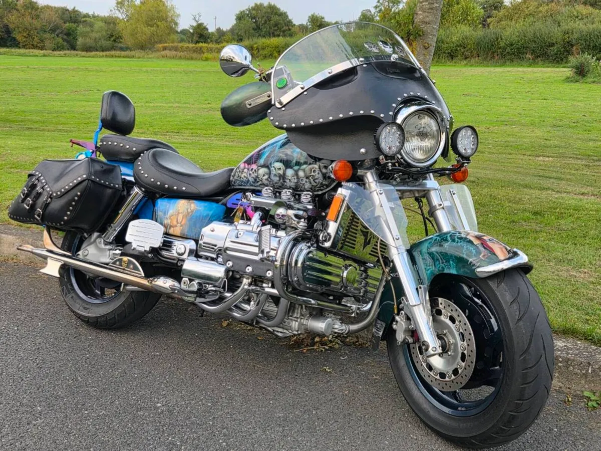 Honda Valkyrie 1500 F6C Custom - Image 1