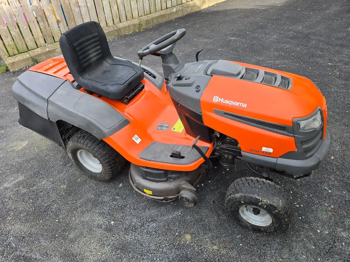 Ride on mowers all different - Image 4