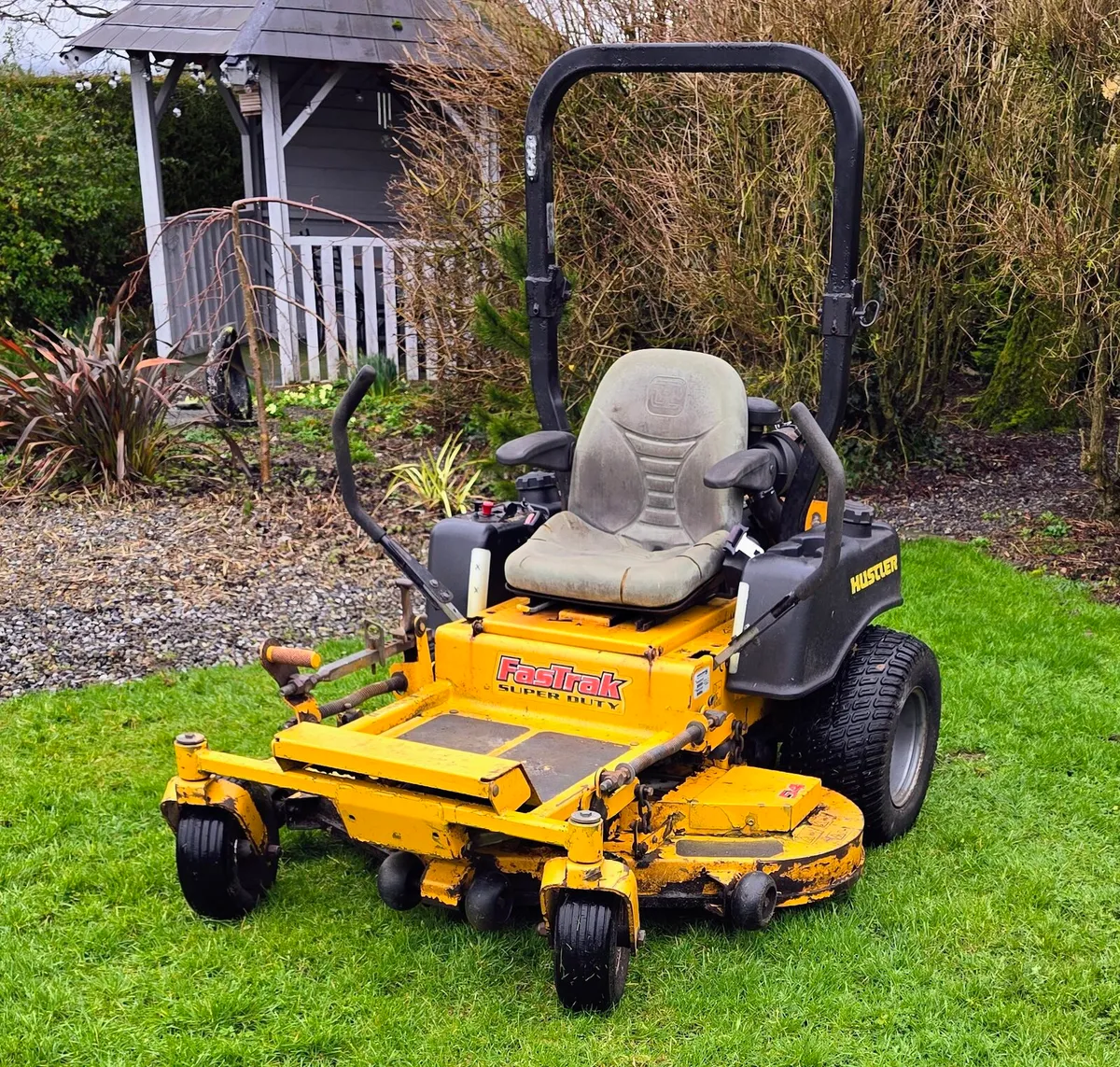 Hustler 54" 25HP - Image 2