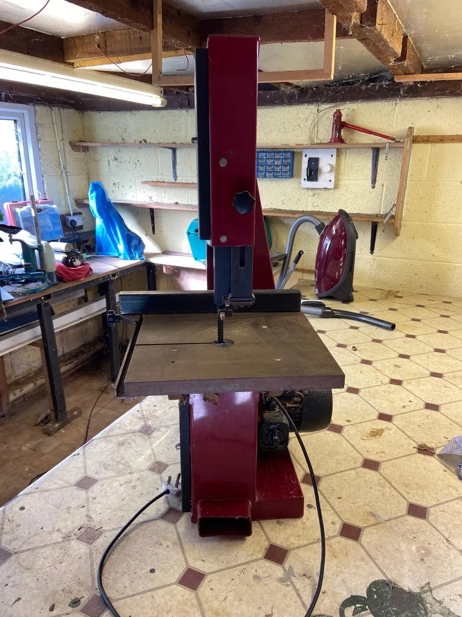 Band saw - Image 2