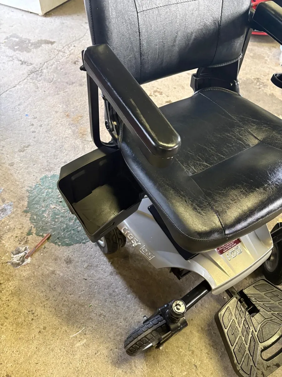 Wheelchair - Image 4