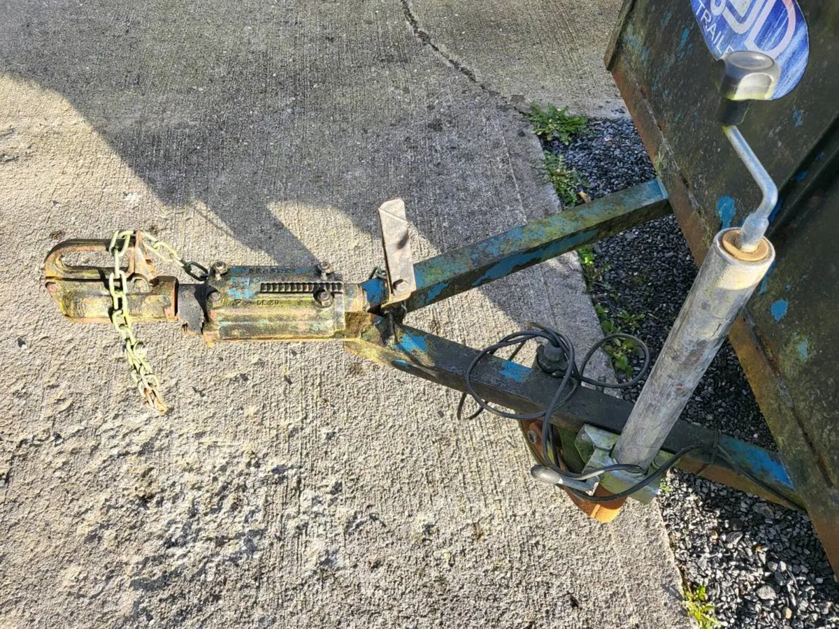 8FT4"X4FT4 FACTORY BUILDERS TRAILER - Image 4