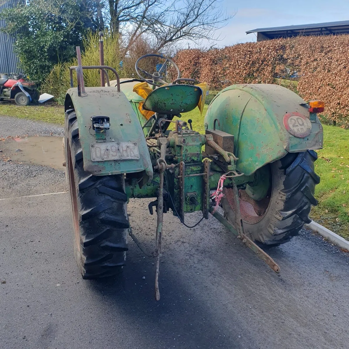 Vintage tractor Deutz D40 - Image 3