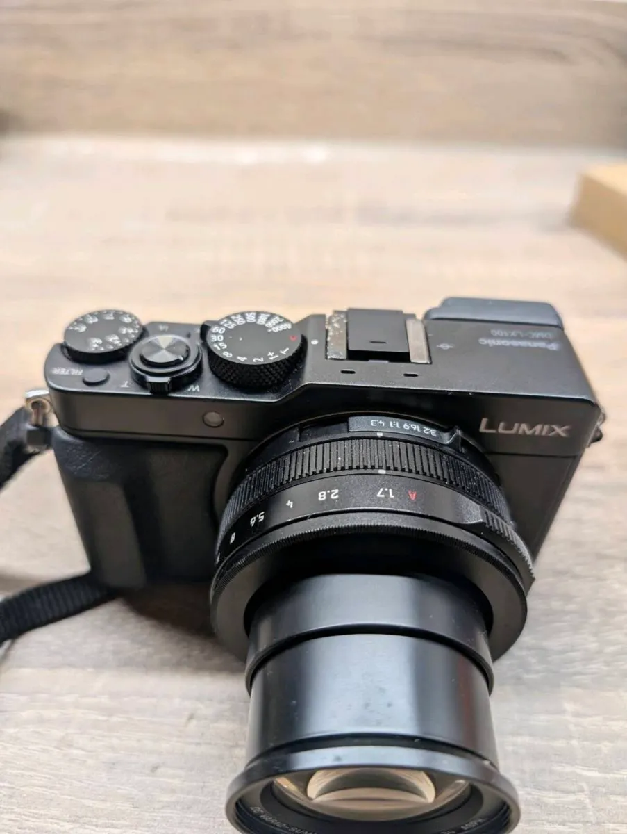 Lumix DMC LX- 100 like new - Image 2
