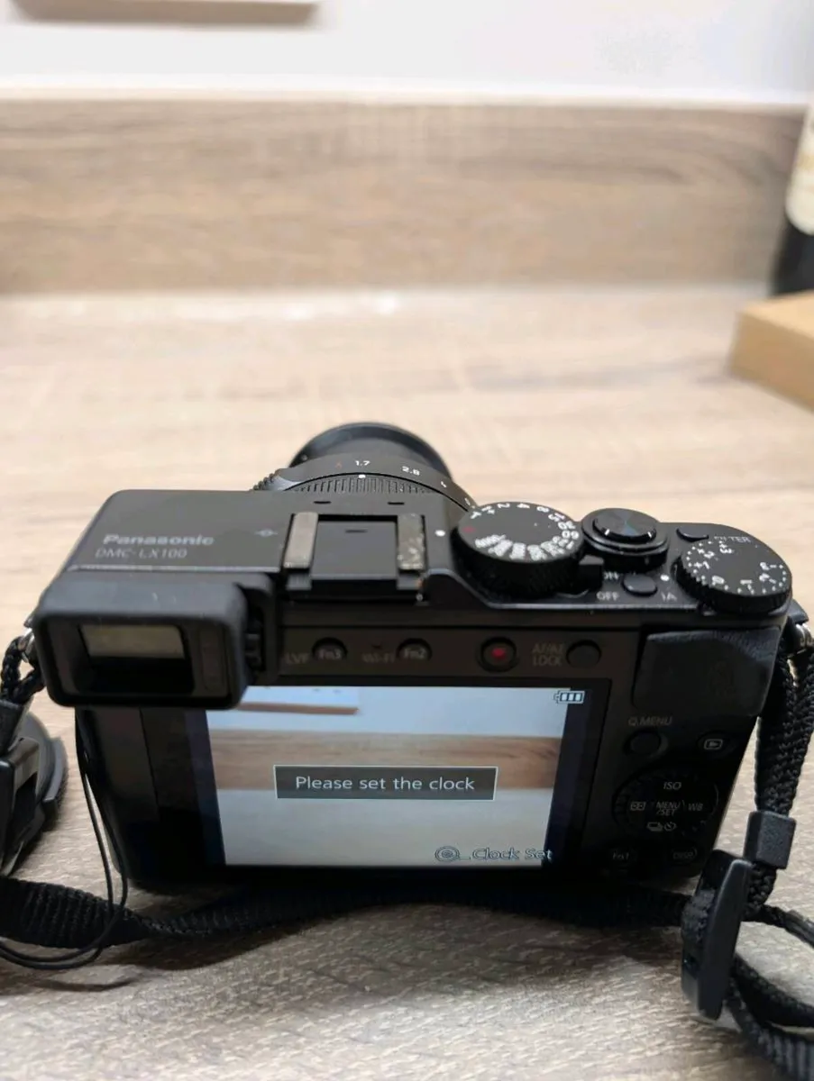 Lumix DMC LX- 100 like new - Image 4