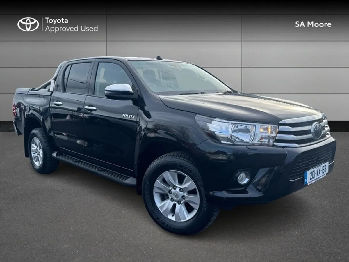 Toyota Hilux SR5 AUTO - 1 Owner - No VAT - Image 1