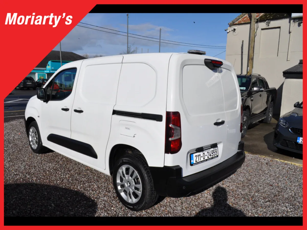 Peugeot Partner PROFESSIONAL PLUS 1.5 BLUE HDI - Image 4