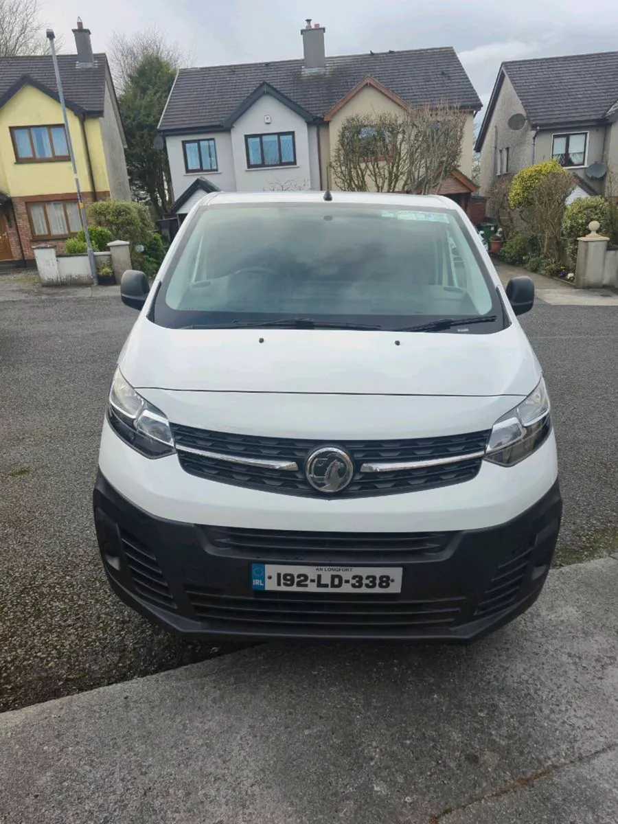 Vauxhall vivaro 1.5 2019 LWB- NO VAT - Image 1
