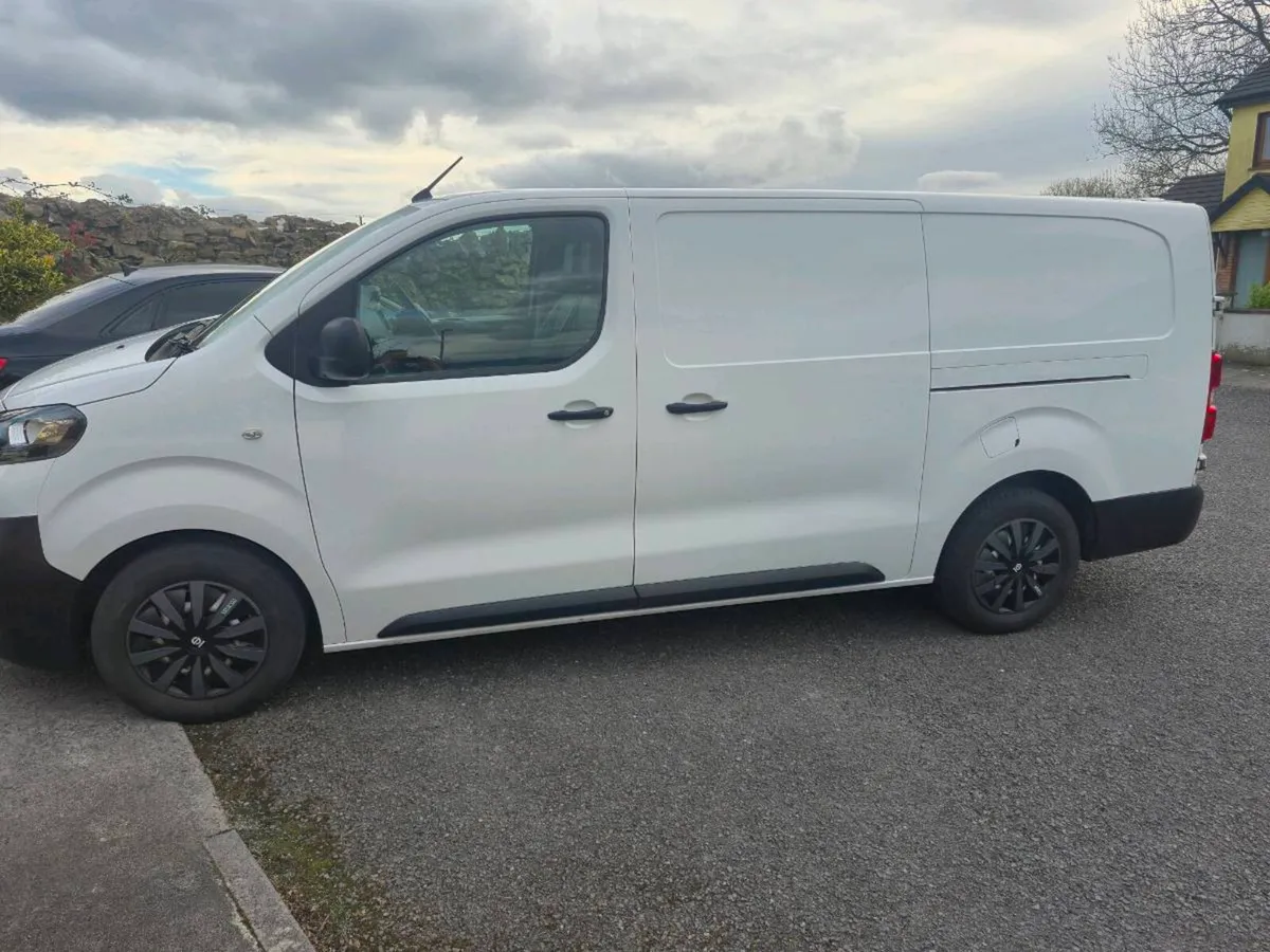 Vauxhall vivaro 1.5 2019 LWB- NO VAT - Image 2
