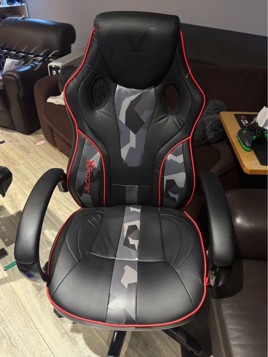 X rocker Gaming chair (NEED GONE) - Image 4