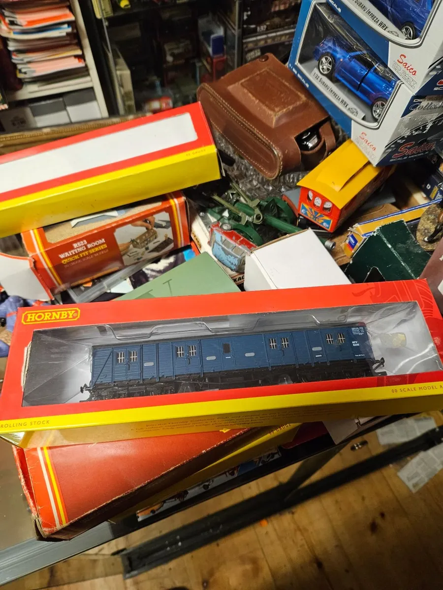 Hornby  OO Gauge Parcel Van
