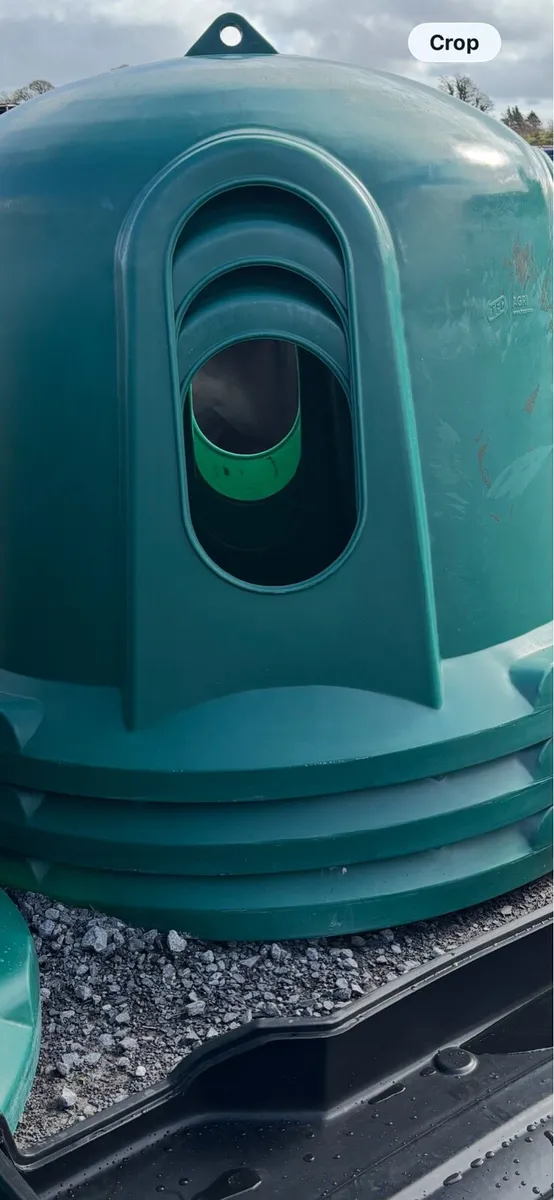 Water throughs and feeders - Image 4