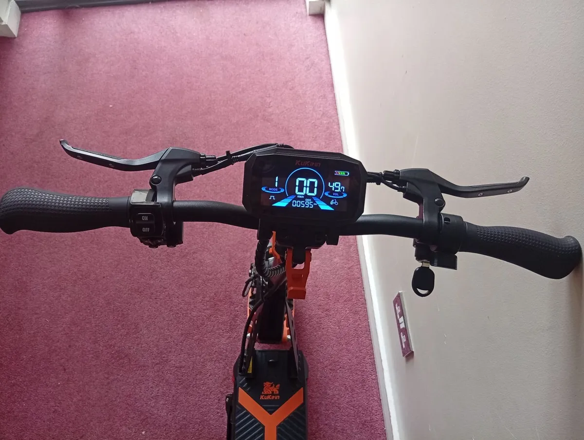 Kukilrin G2 Max Electric Scooter - Image 2