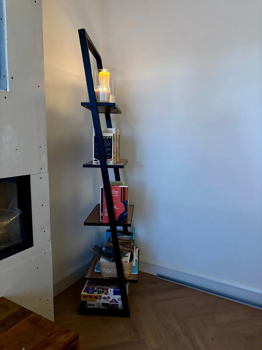 Modern Ladder Bookshelf - Image 3