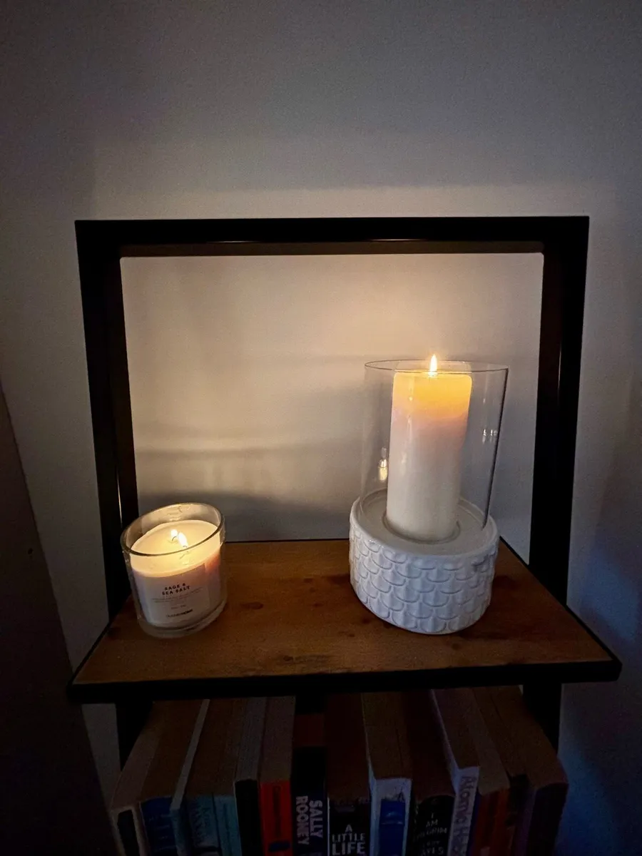 Modern Ladder Bookshelf - Image 4