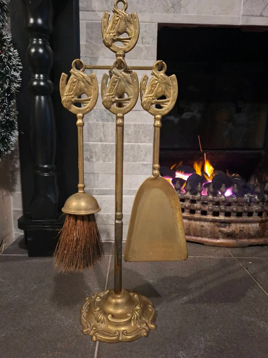 1930s Brass Fireside Companion Horse Set - Image 1