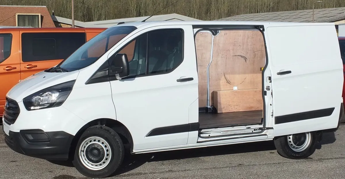2023 Ford Transit Custom Panel Van - Image 1