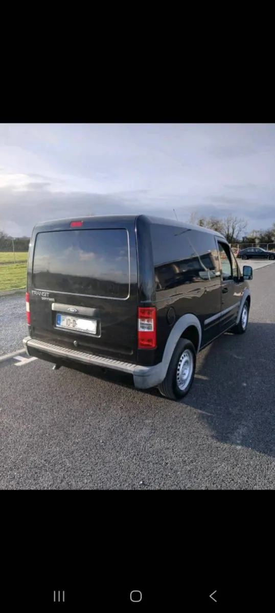 2010 transit connect new 1 year cvrt. Only 119klm - Image 2