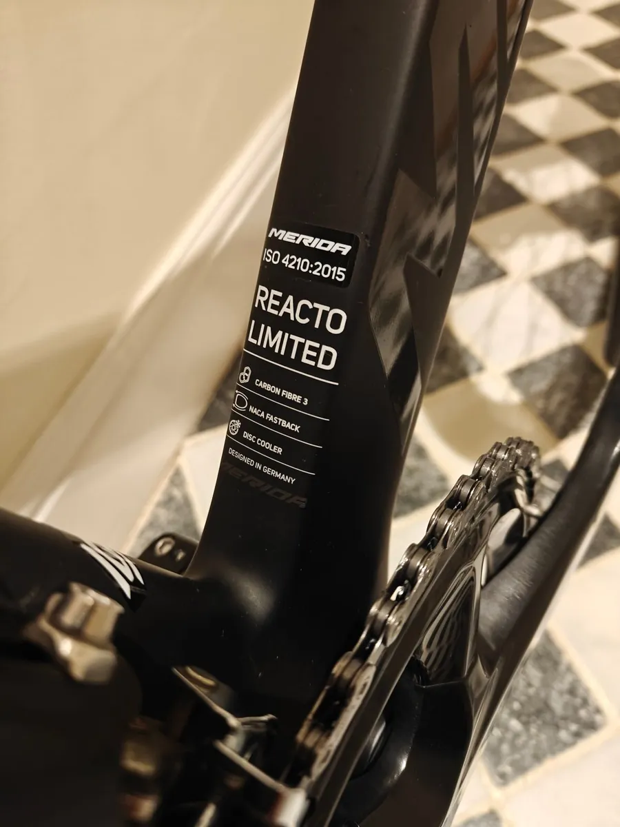All Black Merida Reacto 6000 Di2 Limited Edition - Image 3