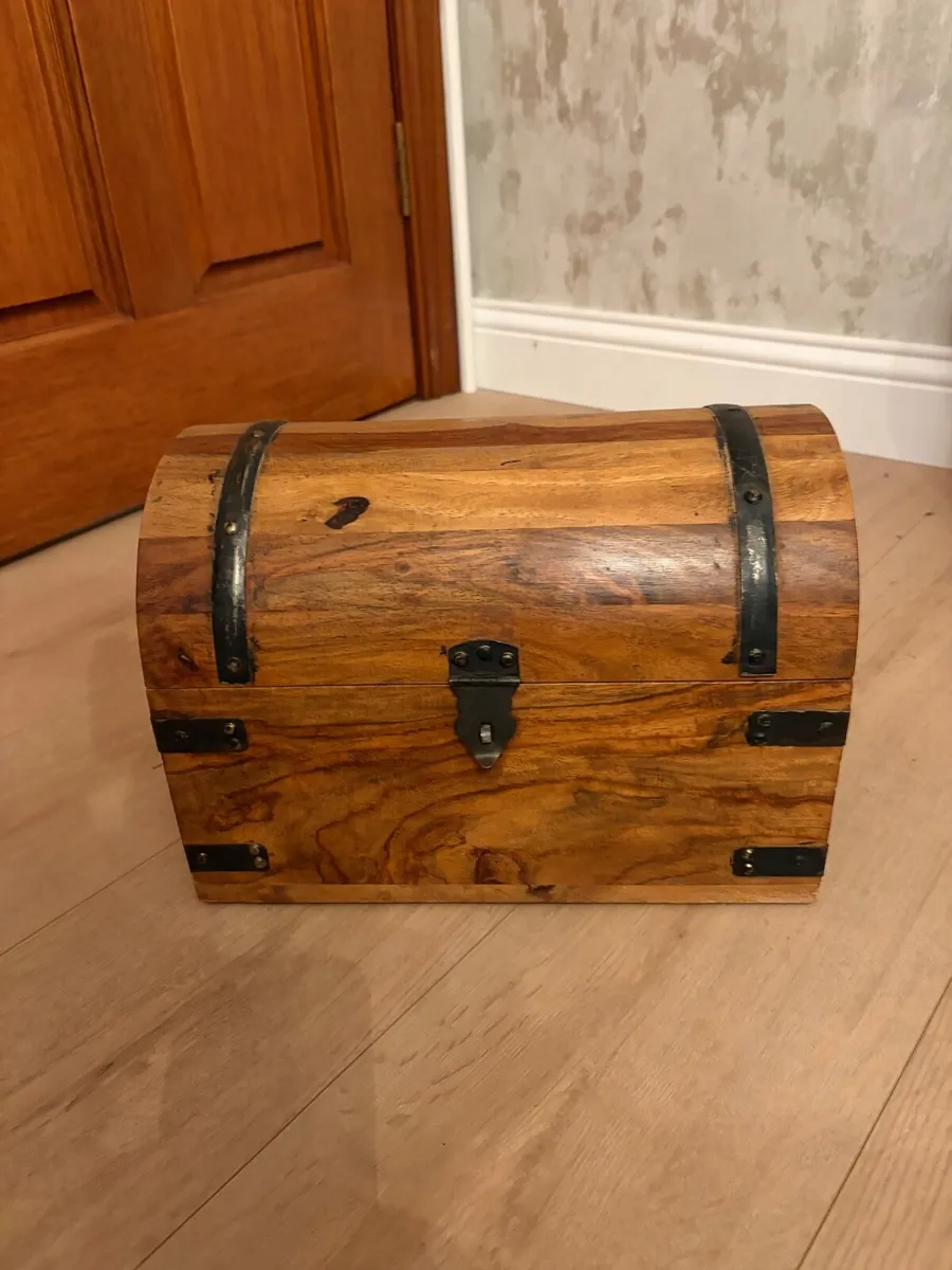 Nest of tables - Image 3