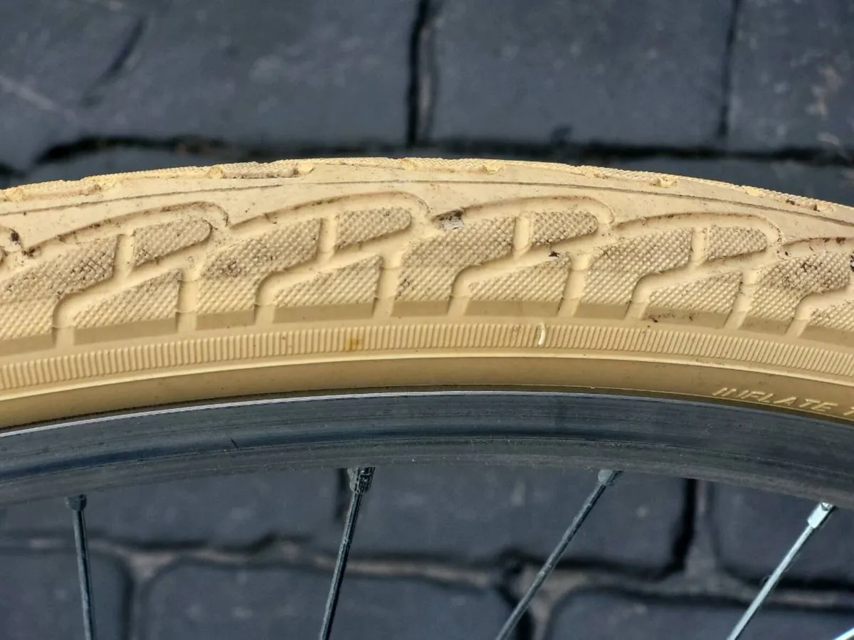 LADIES BIKE AS NEW CONDITION - Image 4