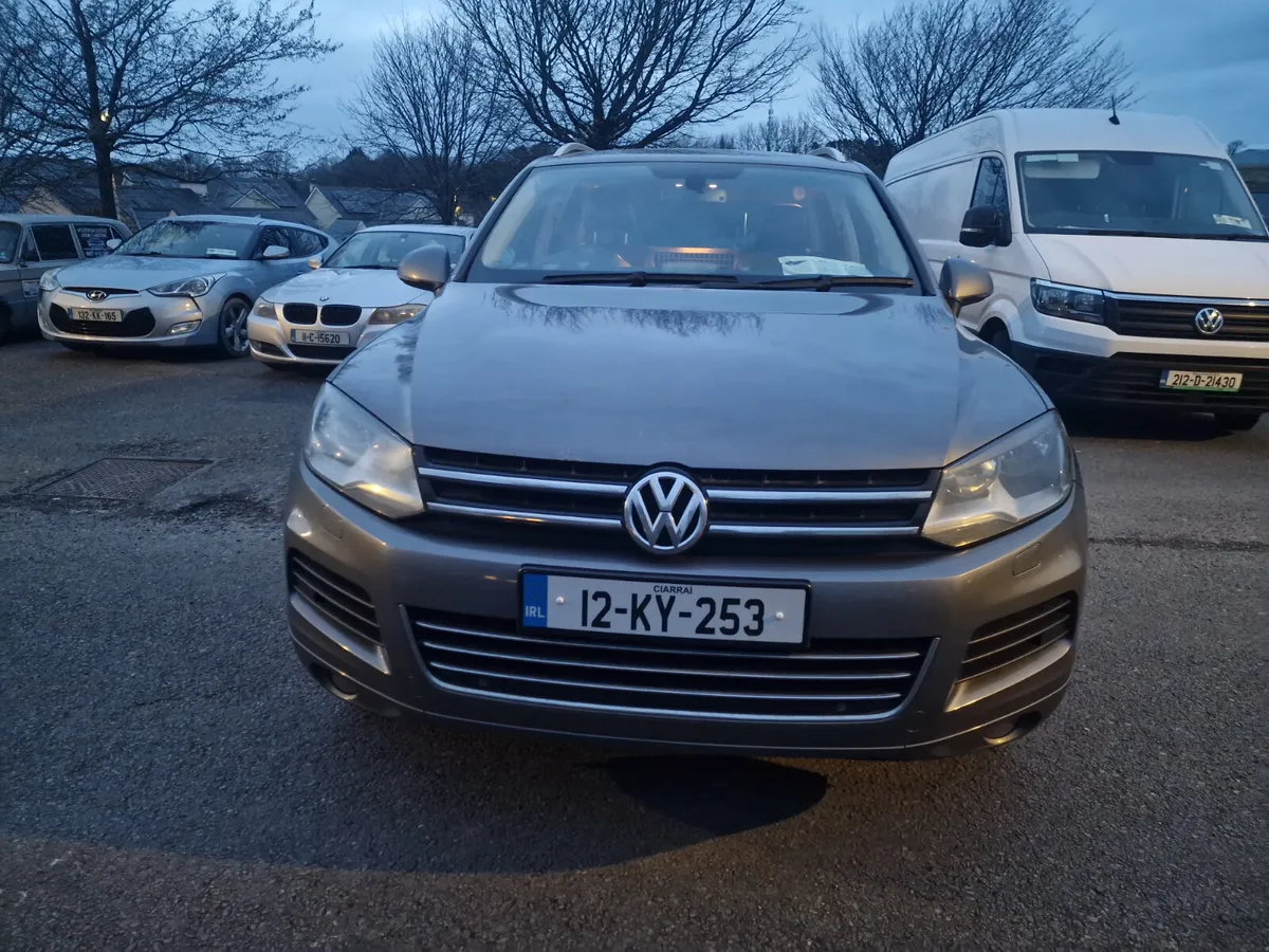 12 VW TOUAREG 3.0TDI 4X4 2SEATER FSH - Image 2