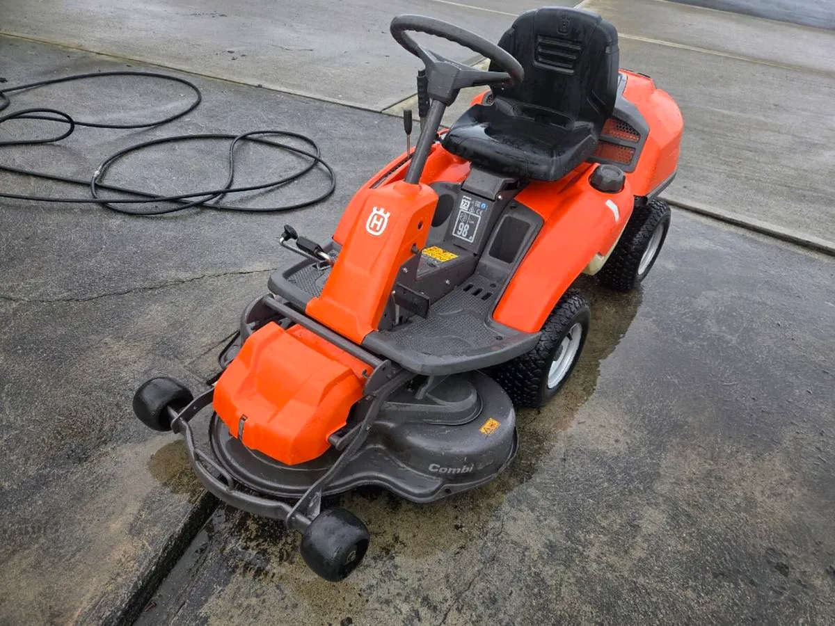 Husquvana lawnmower for sale - Image 2