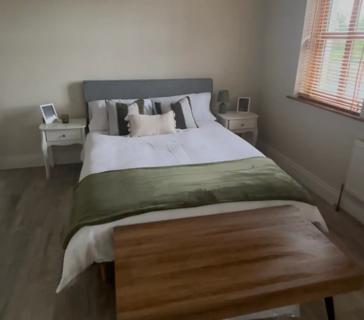 Small double bed - Image 2