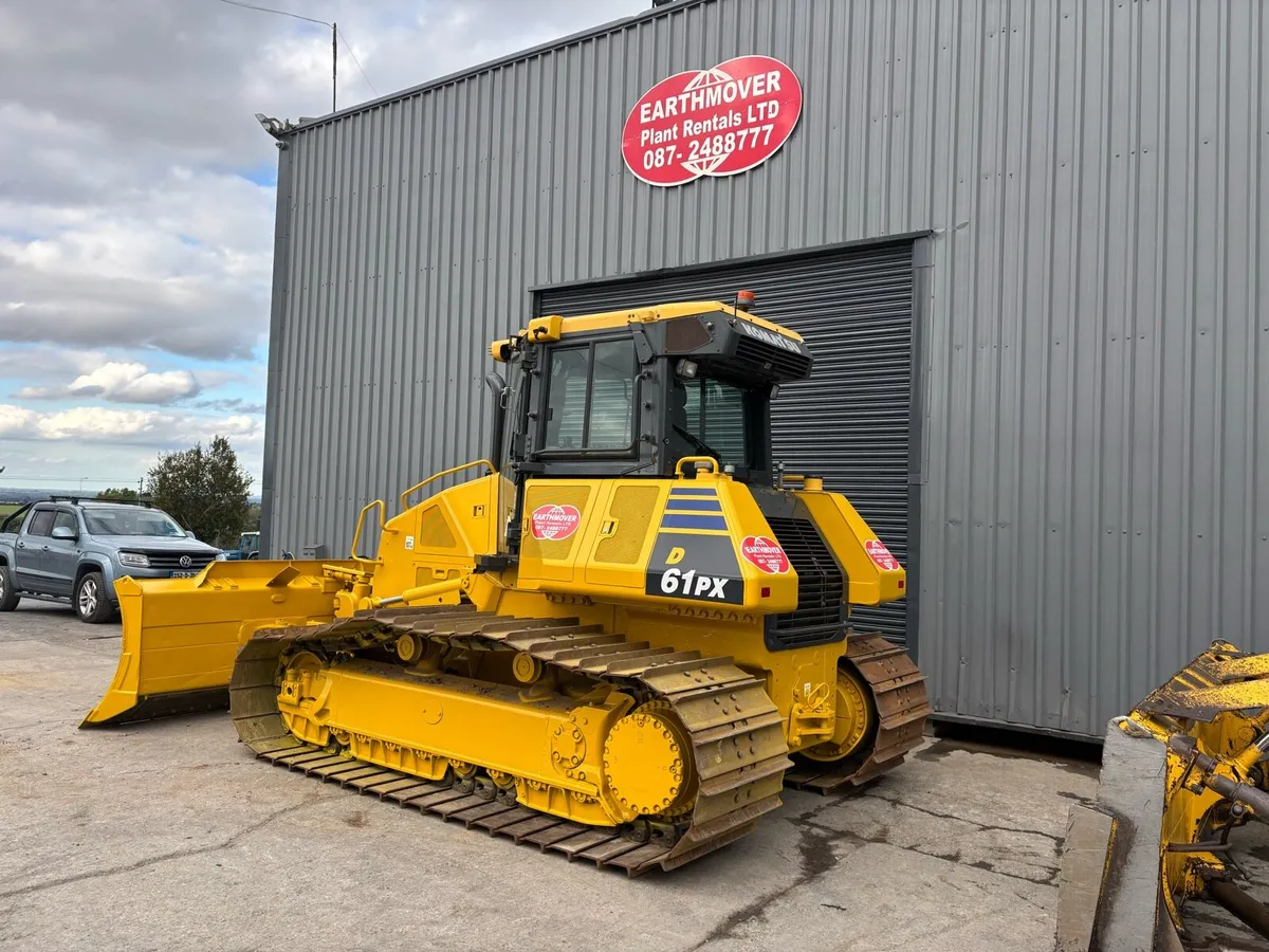 13 TON DIGGER HIRE - Image 3