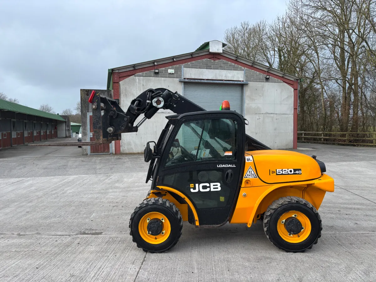 2019 JCB 520-40 - Image 1