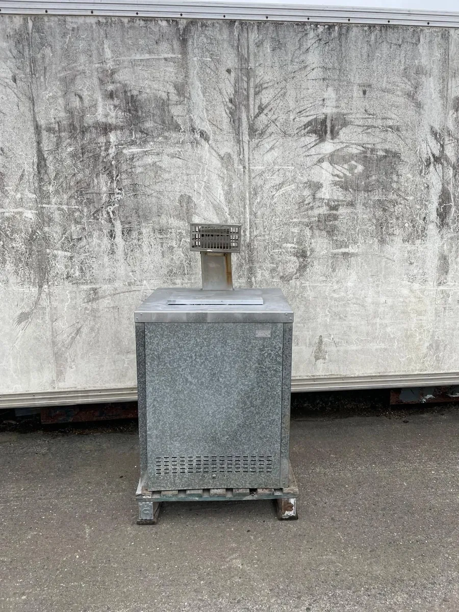 Warmflow Oil Boiler  Cabinet - Image 2