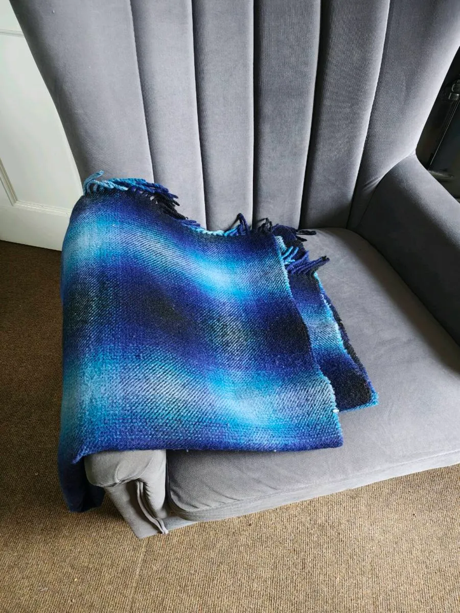 XL Foxford Pure New Wool Blanket - Image 2