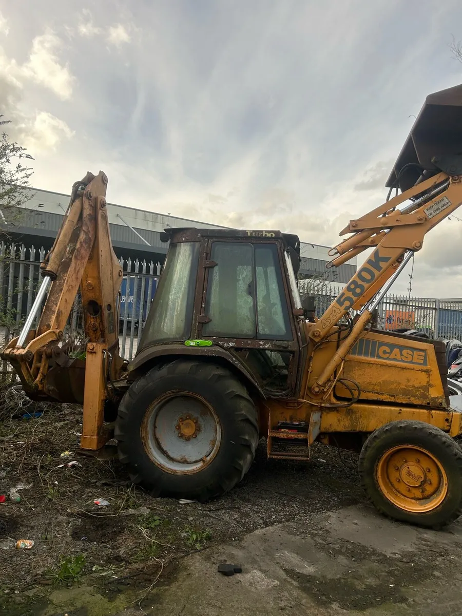Case 580 digger time waster - Image 1