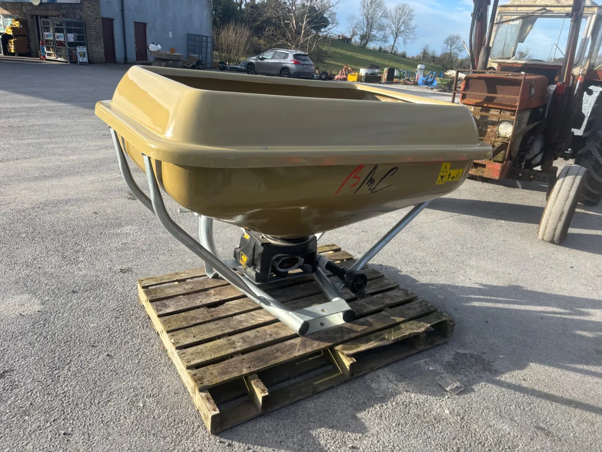 bmc wag tail fertiliser spreaders - Image 3