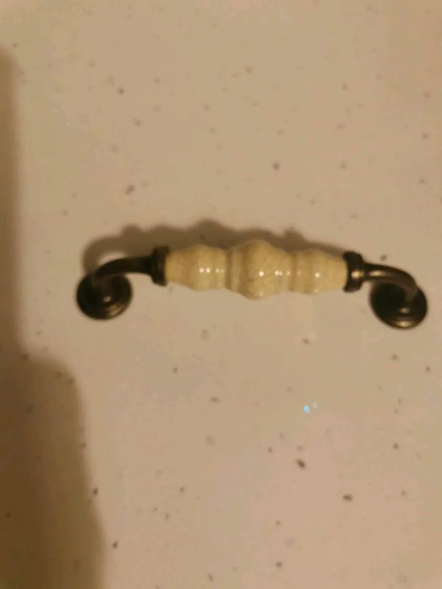 Kitchen Handles - Image 2