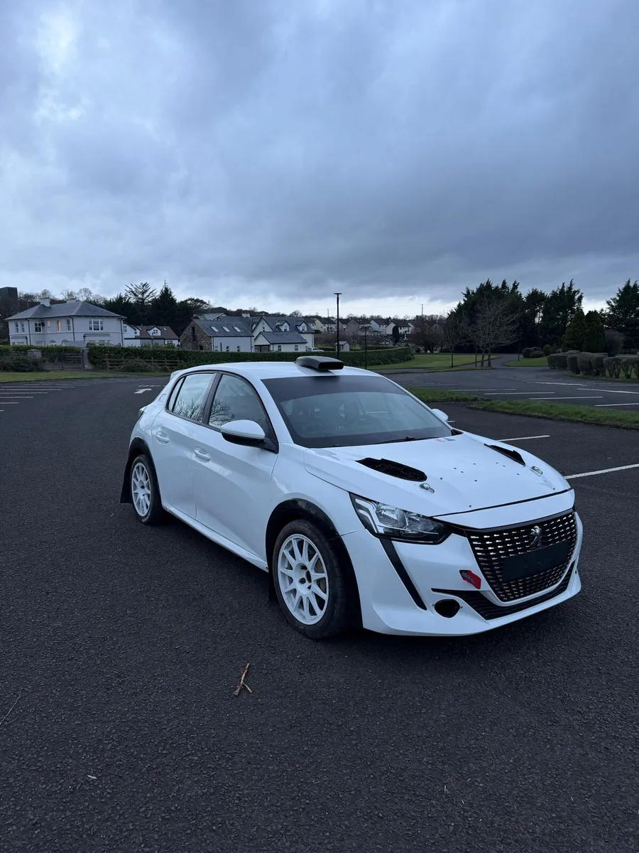 Peugeot 208 Rally4 - Image 1