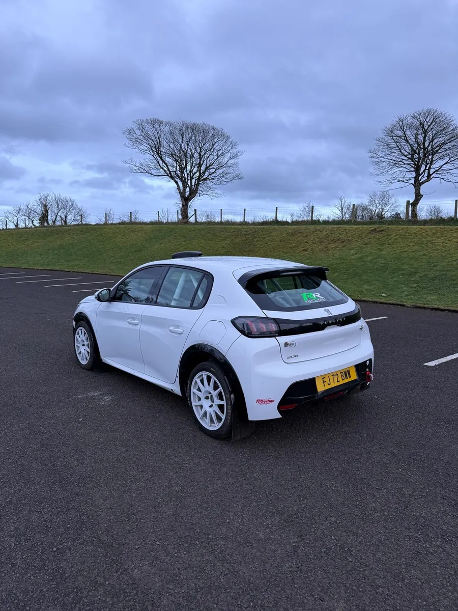 Peugeot 208 Rally4 - Image 4