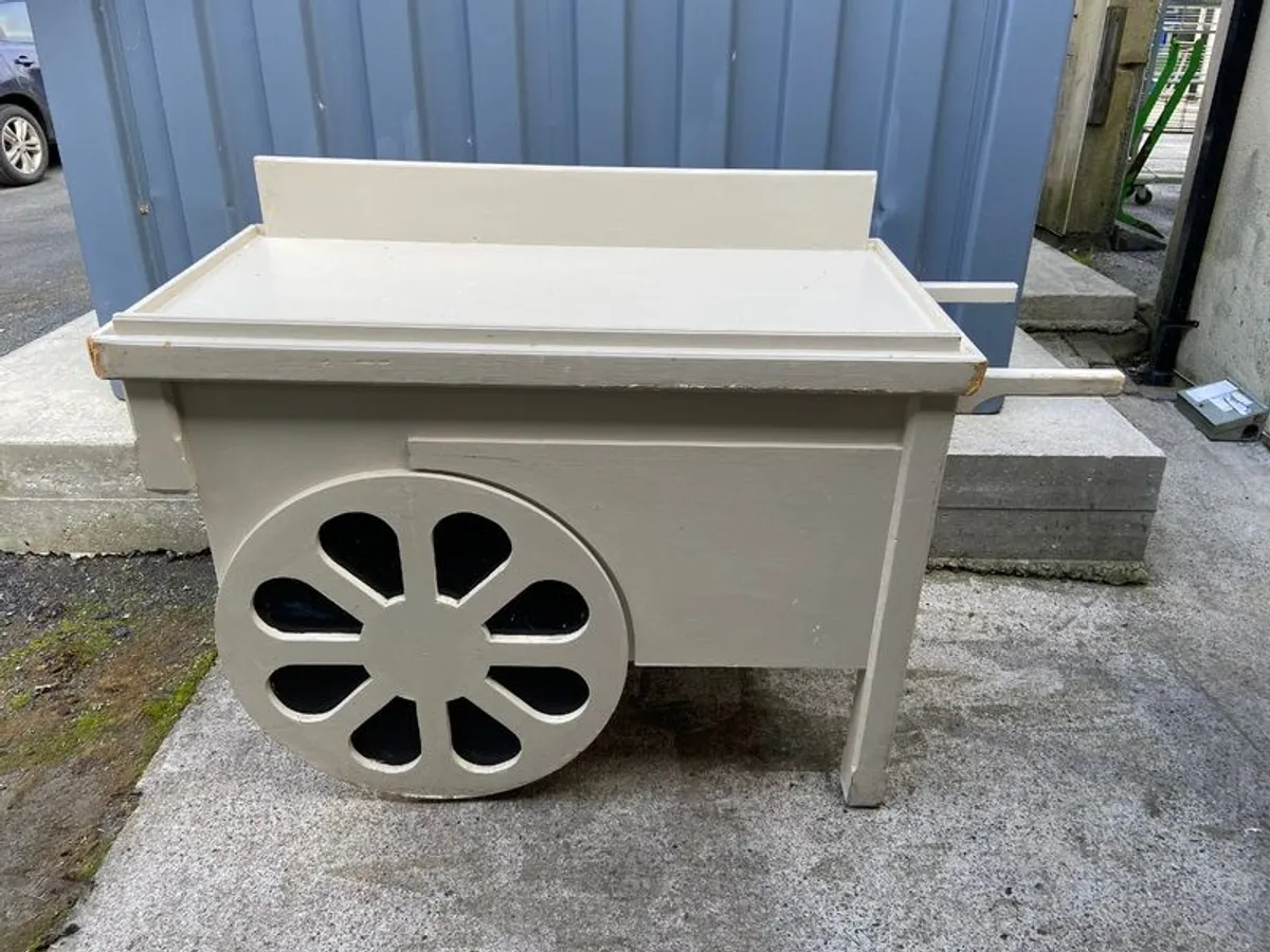 Candy cart / display cart - Image 1