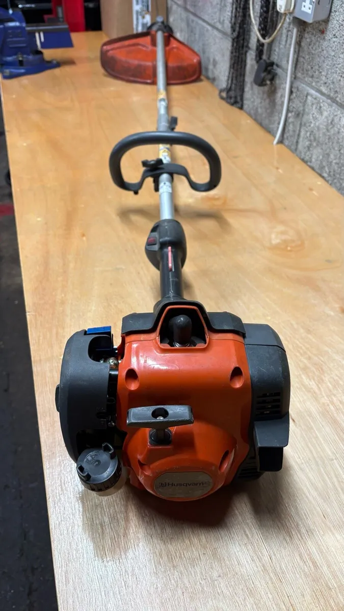 Husqvarna 129LK Strimmer - Image 1