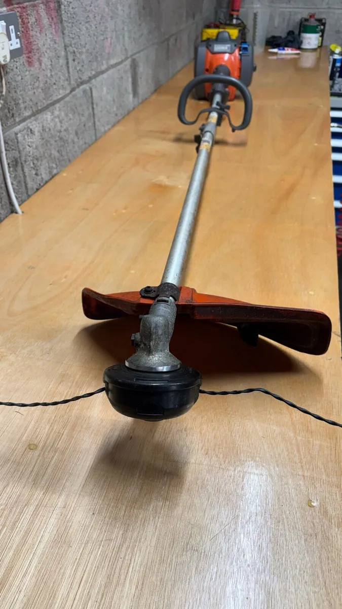 Husqvarna 129LK Strimmer - Image 3
