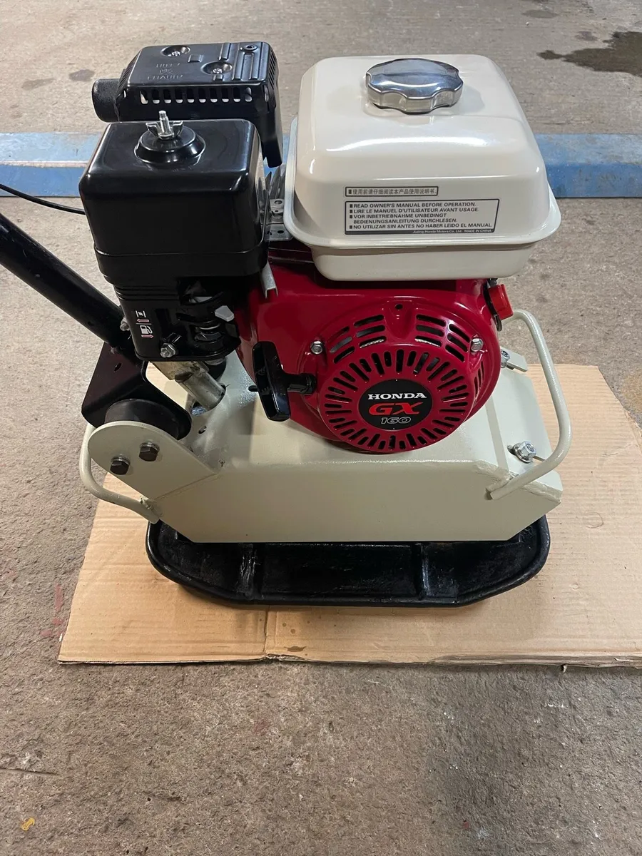 Brand New Honda Forward/Rwverse Wacker Plate - Image 2